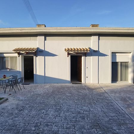 Villa Intemella Kompitsion Exterior photo